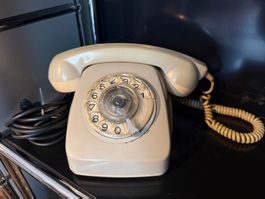 Vintage Wählscheiben-Telefon CH