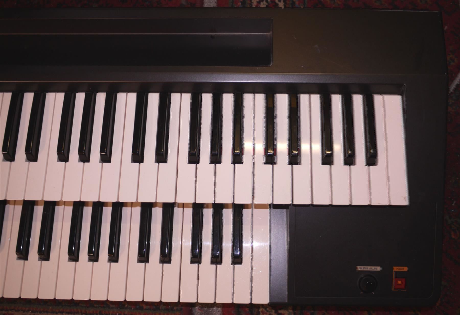 Strumenti musicali: Yamaha Orgel Electone ME-10 – Usato da Männedorf venduto da livesteam 3