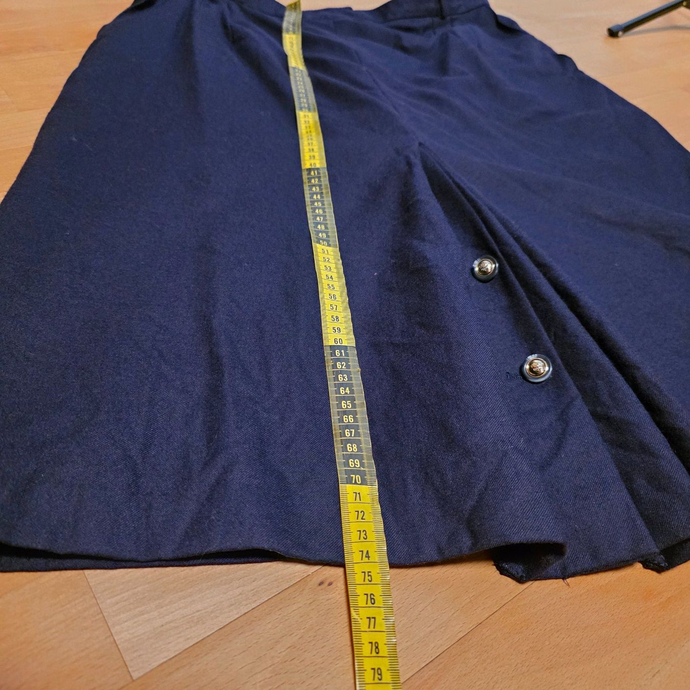 Röcke: Vintage Midirock Marineblau Gr. 48 – Gebraucht aus Wald ZH von CapLux 8
