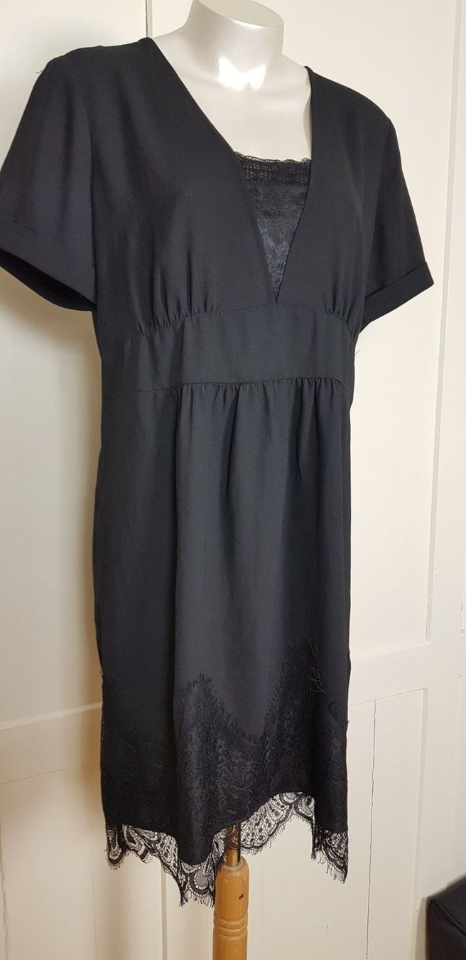 Robes: Kleid, schwarz, Kiabi, Gr. 44 46 – D'occasion à Uster par Astral 1