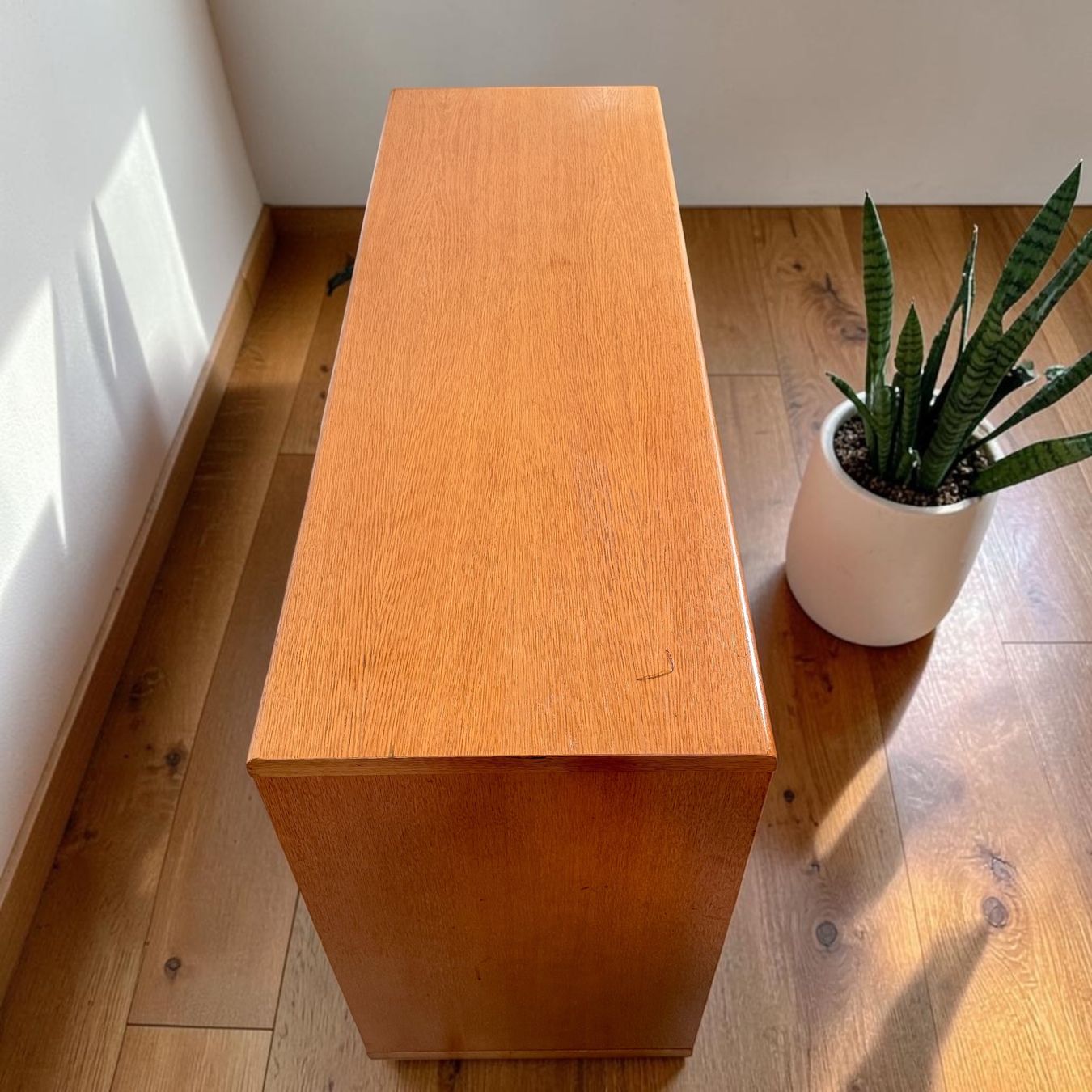 Cassettiere: Mid Century Sideboard mit Tambour-Doors ab 1.00CHF – Usato da basel venduto da vintory.ch 9