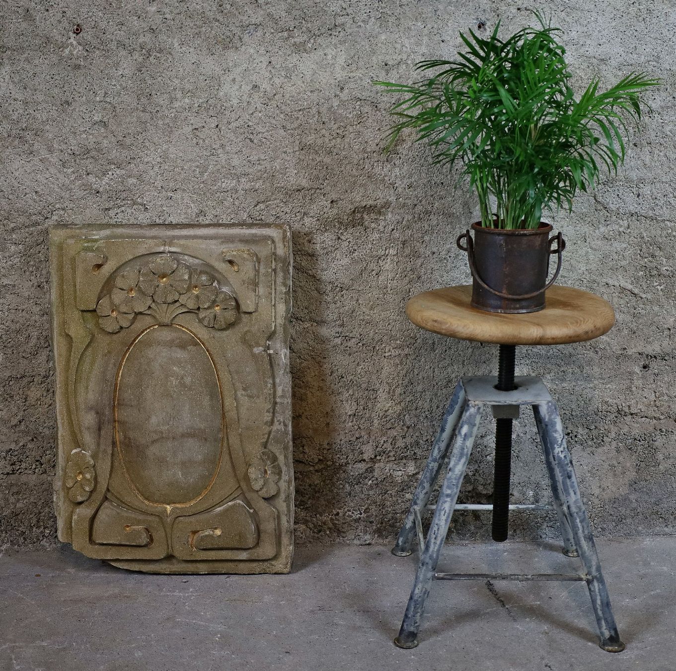 Alle Dekorationen: florale Jugendstil Ornamentsplatte aus Steinguss – Gebraucht aus Birrwil von brandschatz_birrwil