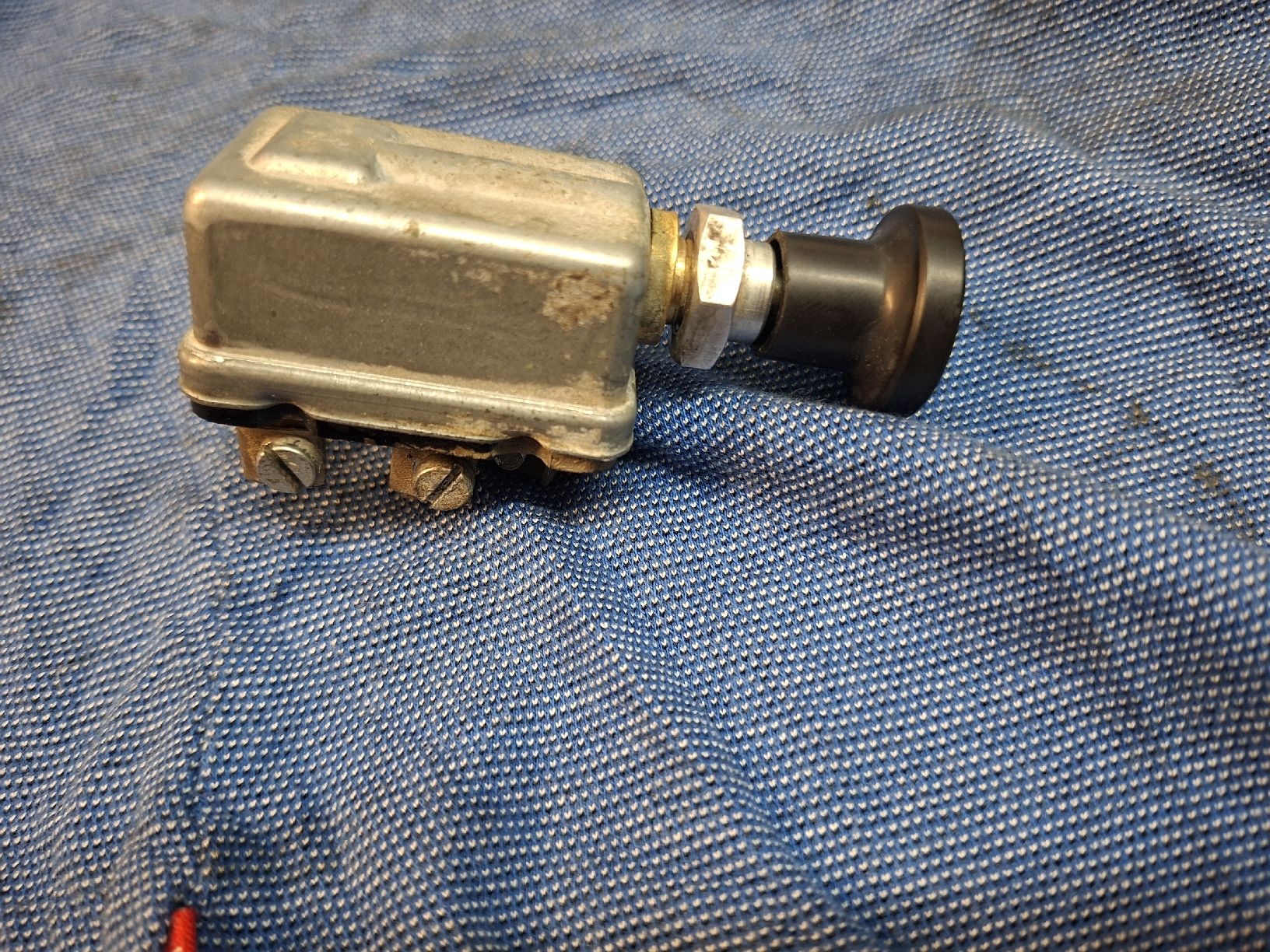 Bosch Accessori per altri veicoli: Anlassschalter Bosch Oldtimer – Usato da Aeschau venduto da Elu2000 2