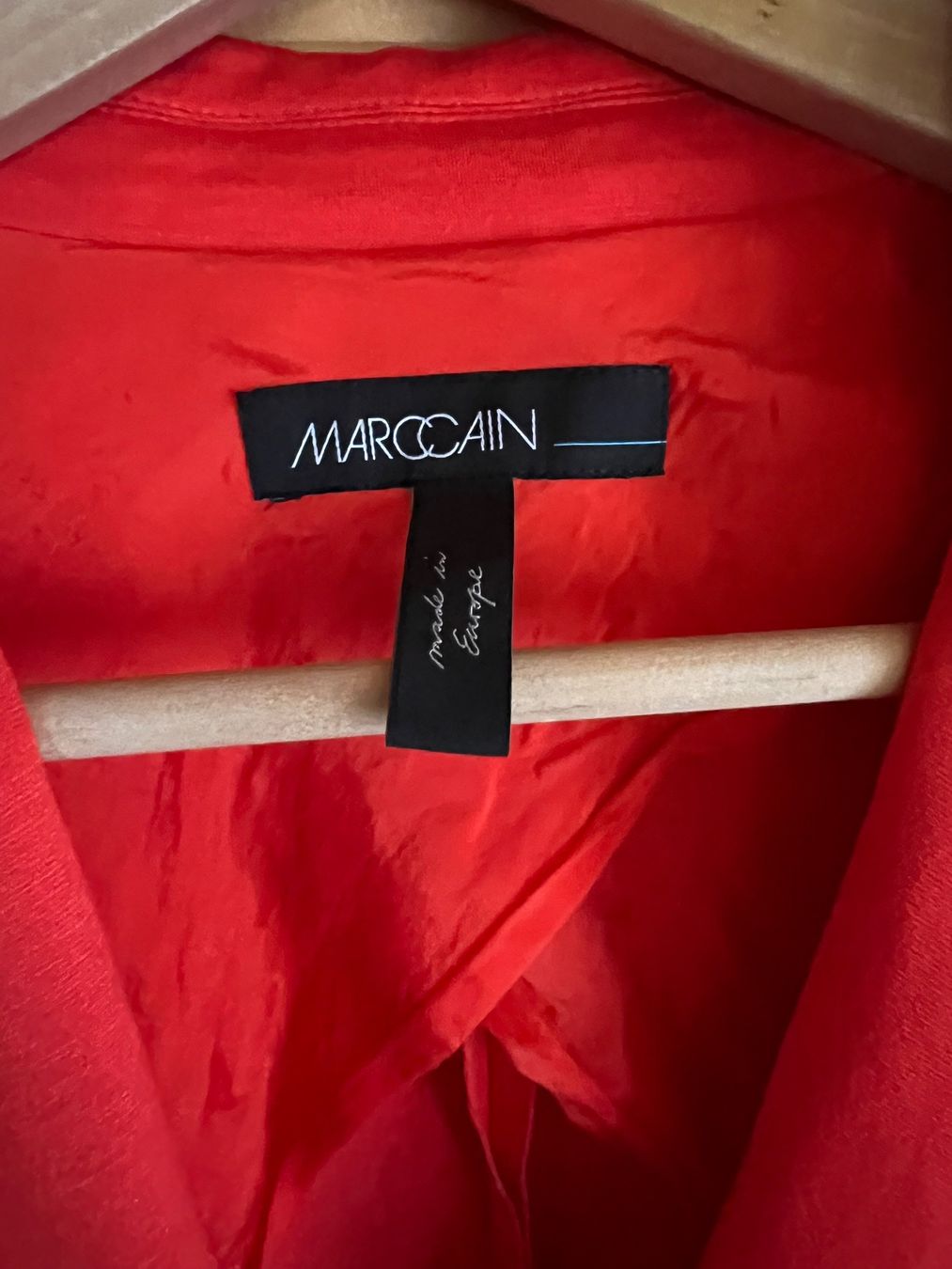 Marc Cain Completi & Tailleur: Marc Cain Taillierter Blazer N4 Grösse 40 – Usato da Arosa venduto da Paklica 2