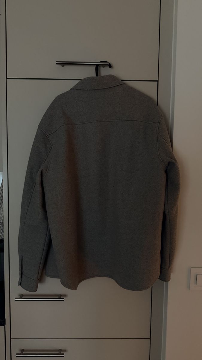 Cos Giacche: Jacke COS – Nuovo (secondo la descrizione) da Wallisellen venduto da SKO96 1