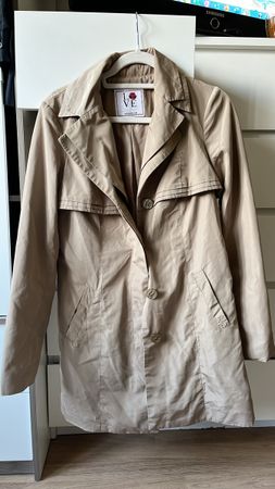 Elegante Übergangsjacke/Frühlingsmantel von Silvian Heach M