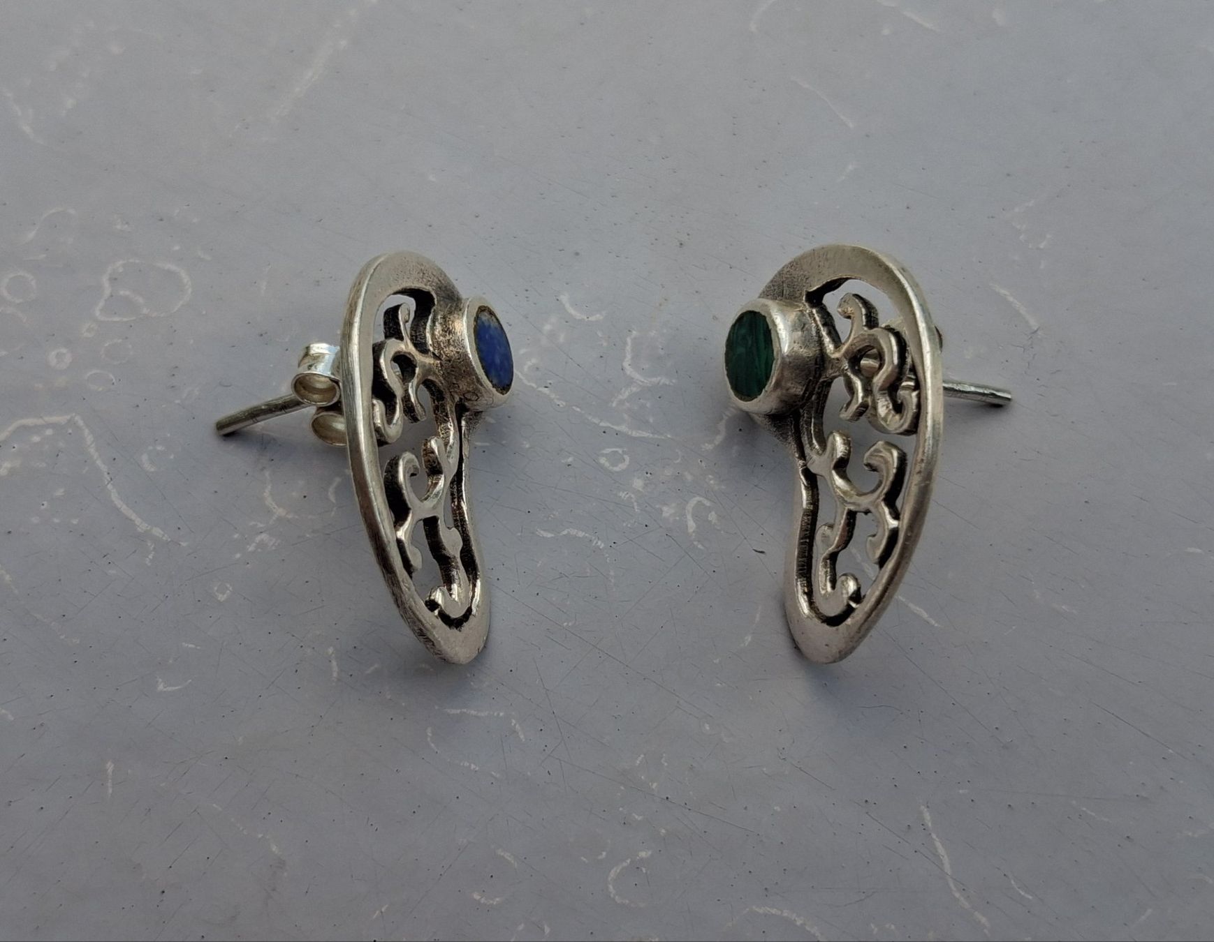 Ohrringe & -stecker: Ohrstecker Silber 925 mit Lapislazuli und Malachit – Gebraucht aus Wald ZH von e8e 1