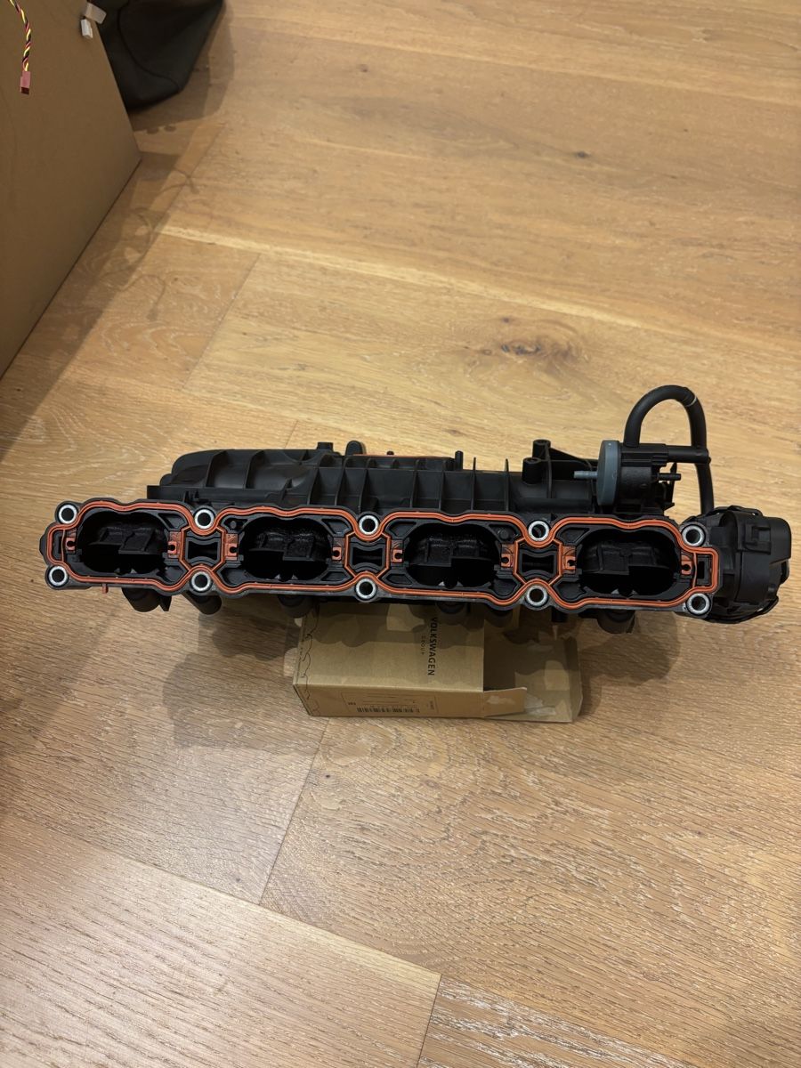 Moteurs: Ansaugbrücke Audi/VAG – Défectueux à Bettlach par Vamu26 2