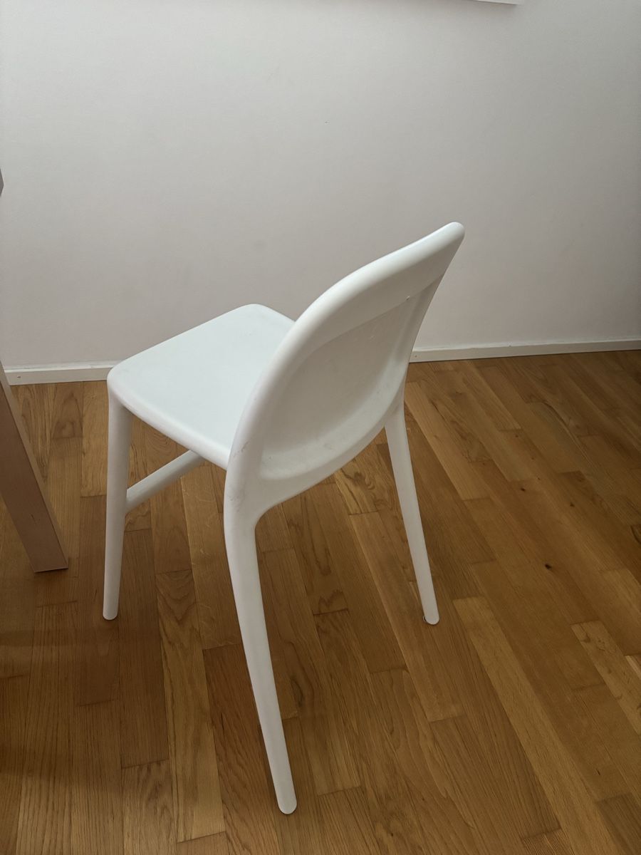 Ikea Stühle: IKEA URBAN junior chair white – Gebraucht aus Basel von msz_f56s 1