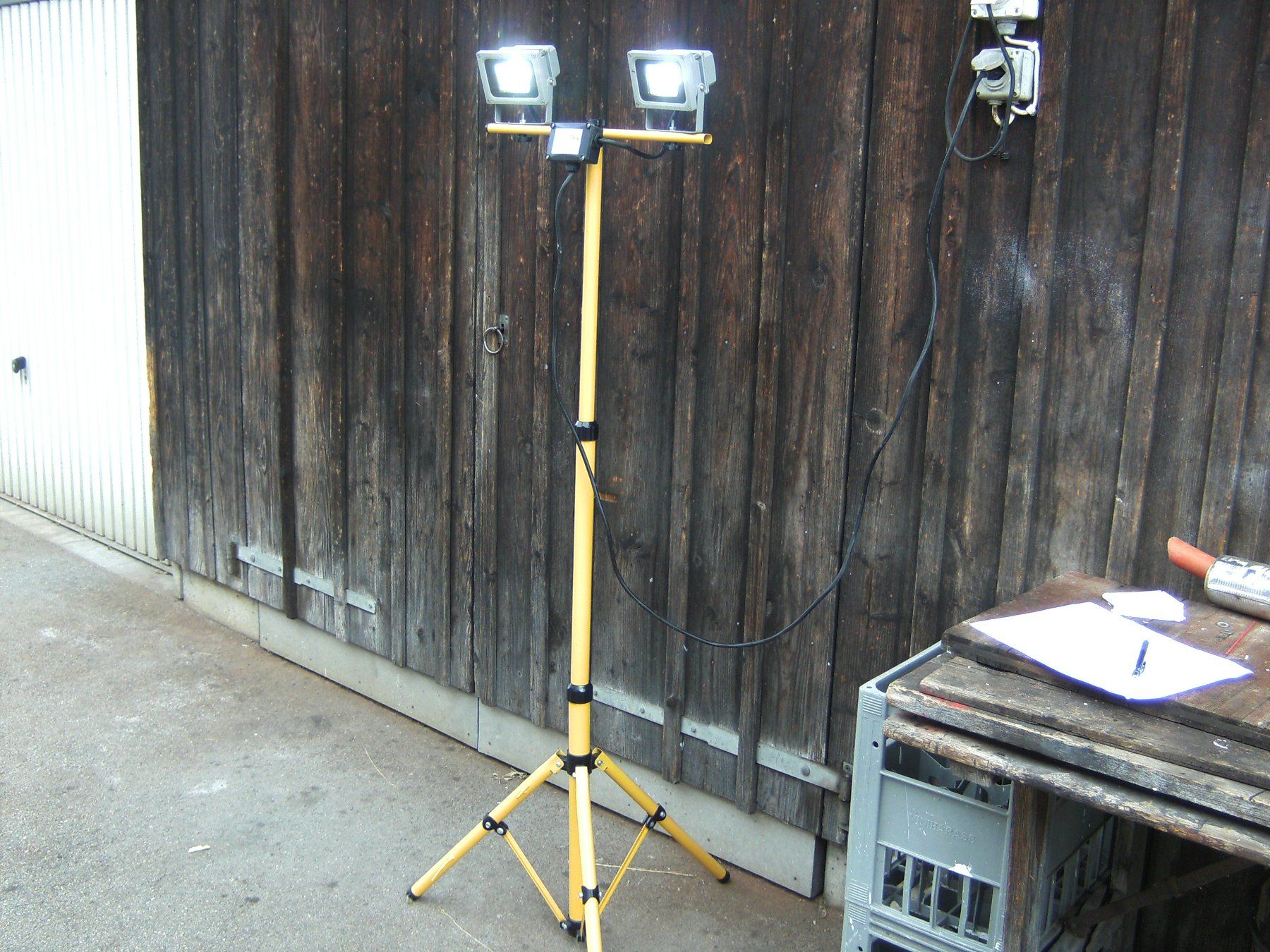 Lampen: Baustrahler LED – Gebraucht aus Rüti ZH von Kaeti2