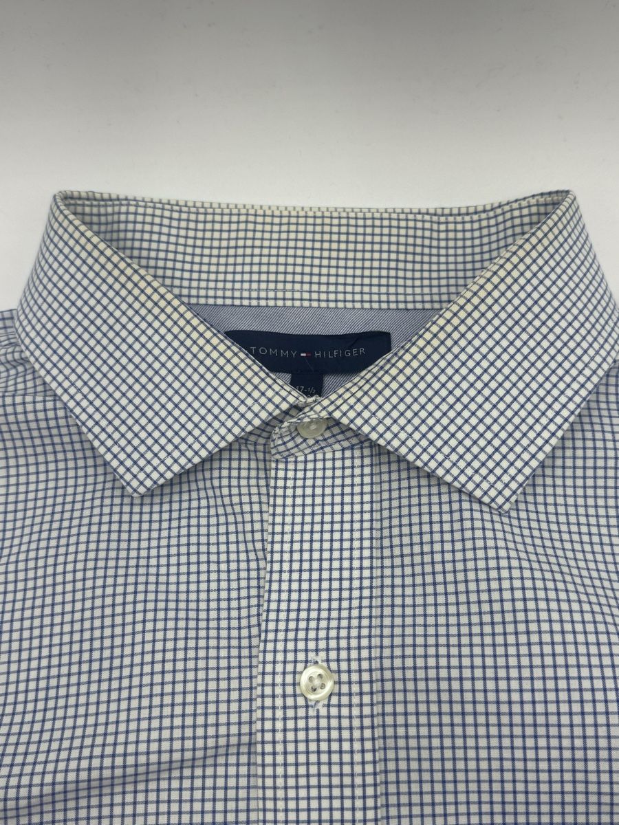 Tommy Hilfiger Camicie: Tommy Hilfiger Hemd, 17.5-32/33 – Usato da Arnegg venduto da PascalHelfenberger 1