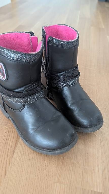 Chaussures filles: Stiefel Schuhe gr 26 – D'occasion à Root par vin_wr2l 1