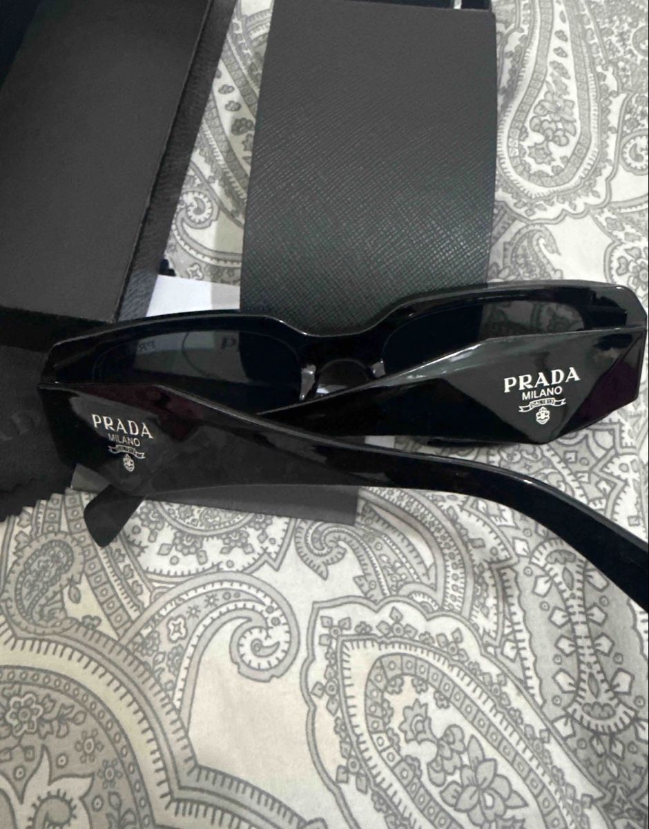 Prada Occhiali & Lenti: Prada brille  – Nuovo (secondo la descrizione) da Pieterlen venduto da sam_58jm