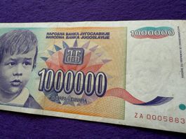 *** ZA 0005883 - Belgrad 1993 - 1 Million Dinara - Iris