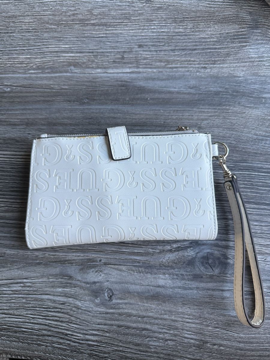 Guess Portamonete: Guess Portemonnaie / Clutch – Nuovo (secondo la descrizione) da Wettingen venduto da gsamsch 1