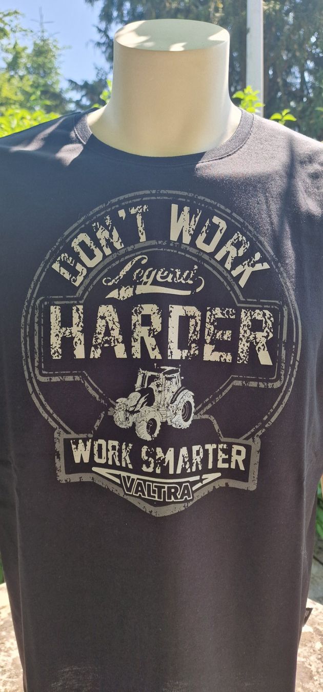 T-shirt: Valtra T-Shirt – Nuovo (secondo la descrizione) da Reinach AG venduto da Stalder-Technik 1