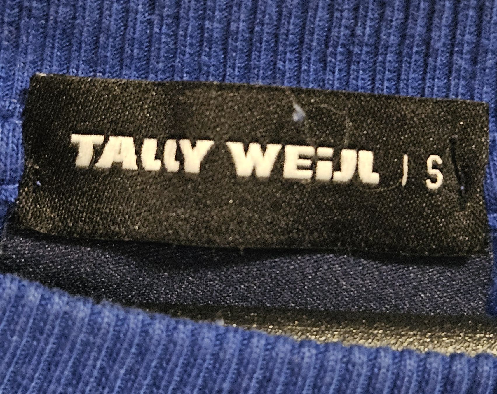Maglioni & Felpe: Pulli Gr. S - Tally Weijl - Spendenaktion – Usato da Unterkulm venduto da Beljasch 4