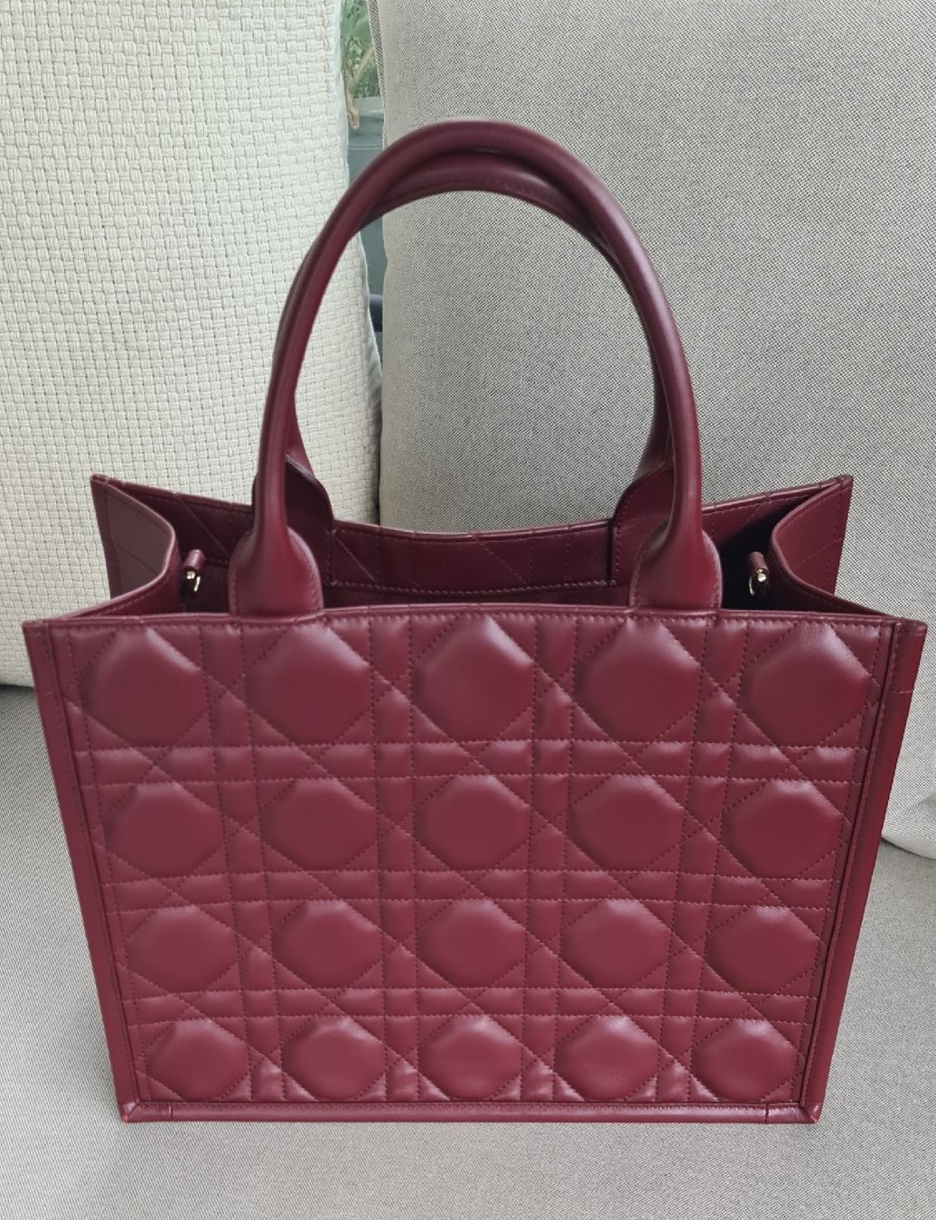 Dior Borse: Dior book tote medium – Nuovo (secondo la descrizione) da Ostermundigen venduto da louisetcoco13 1