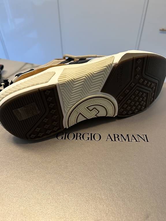 Scarpe da uomo: Sneaker uomo Giorgio Armani tg. 8 – Usato da Stabio venduto da mse_w2tl 2