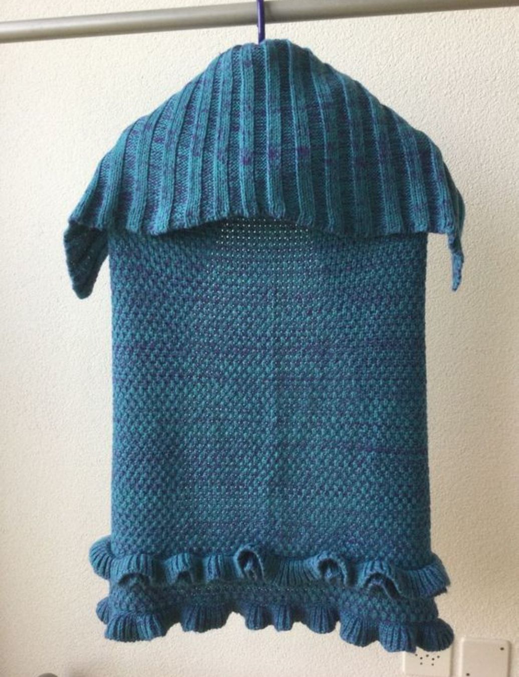 Maglioni & Felpe: Strick Poncho Mädchen, Gr 122-134 – Usato da Zürich venduto da mir_2kjl 2