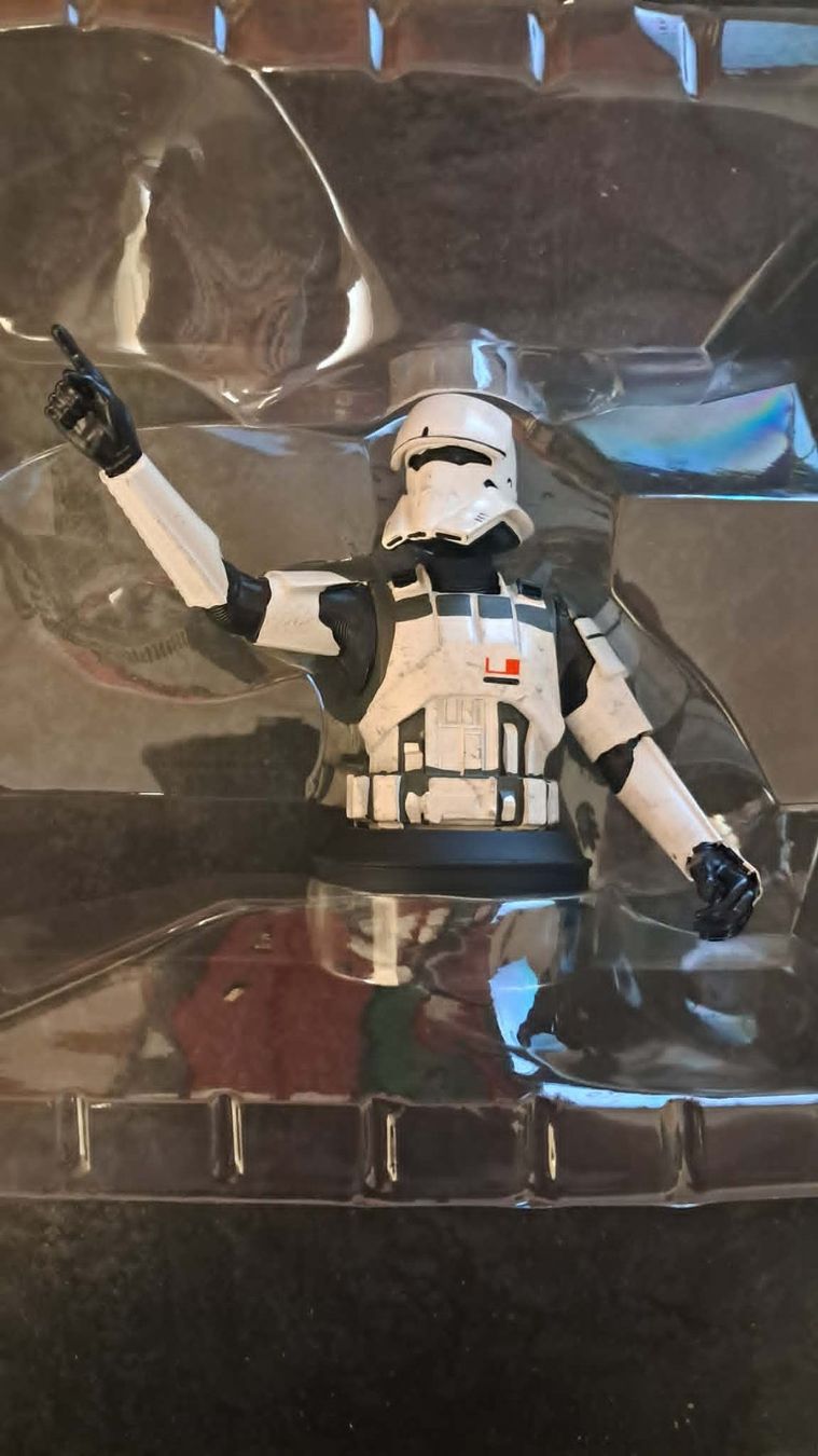 Star Wars Figurines: Figurine "Star wars bust collection" ou "Marvel" – Neuf avec emballage d'origine à PRILLY par 55b_nh8l 7