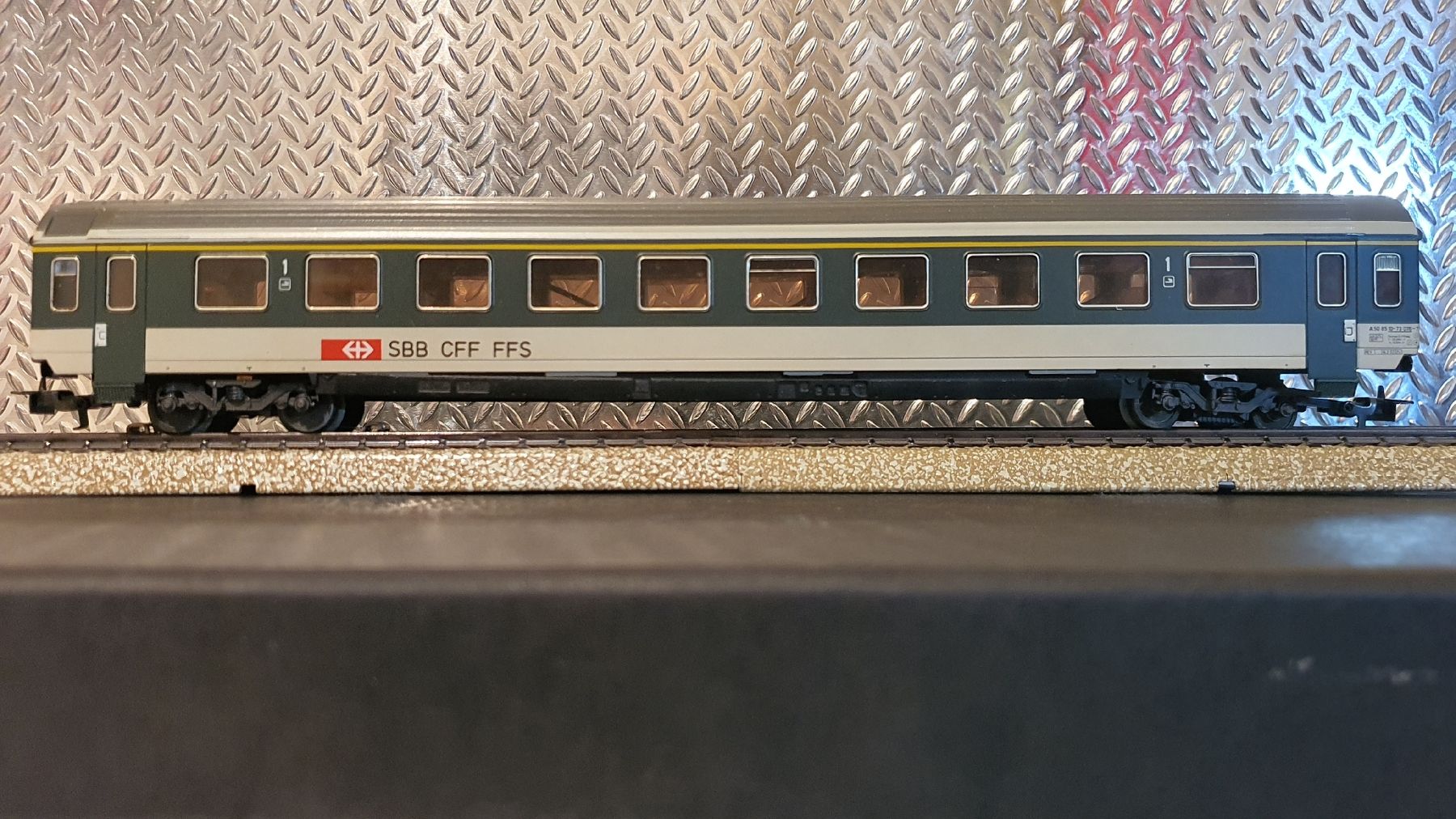 Märklin Modelleisenbahnen: MÄRKLIN 4123 PERSONENWAGEN  – Gebraucht aus Männedorf von Modellbau-wyss