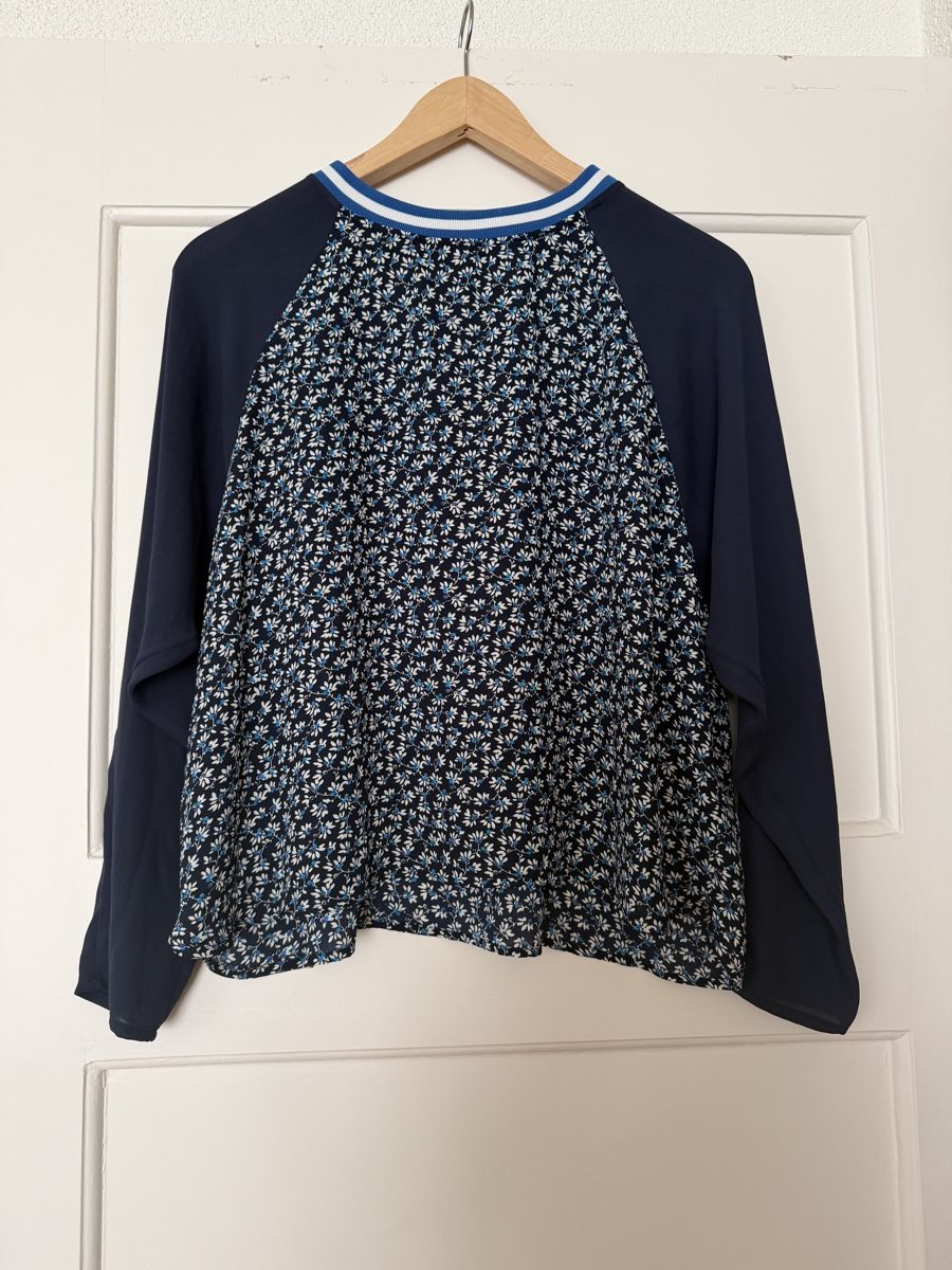 H&M Camicette: Bluse mit Blumenmuster & abgesetzten Ärmeln – Usato da Zürich venduto da Nadgb1303