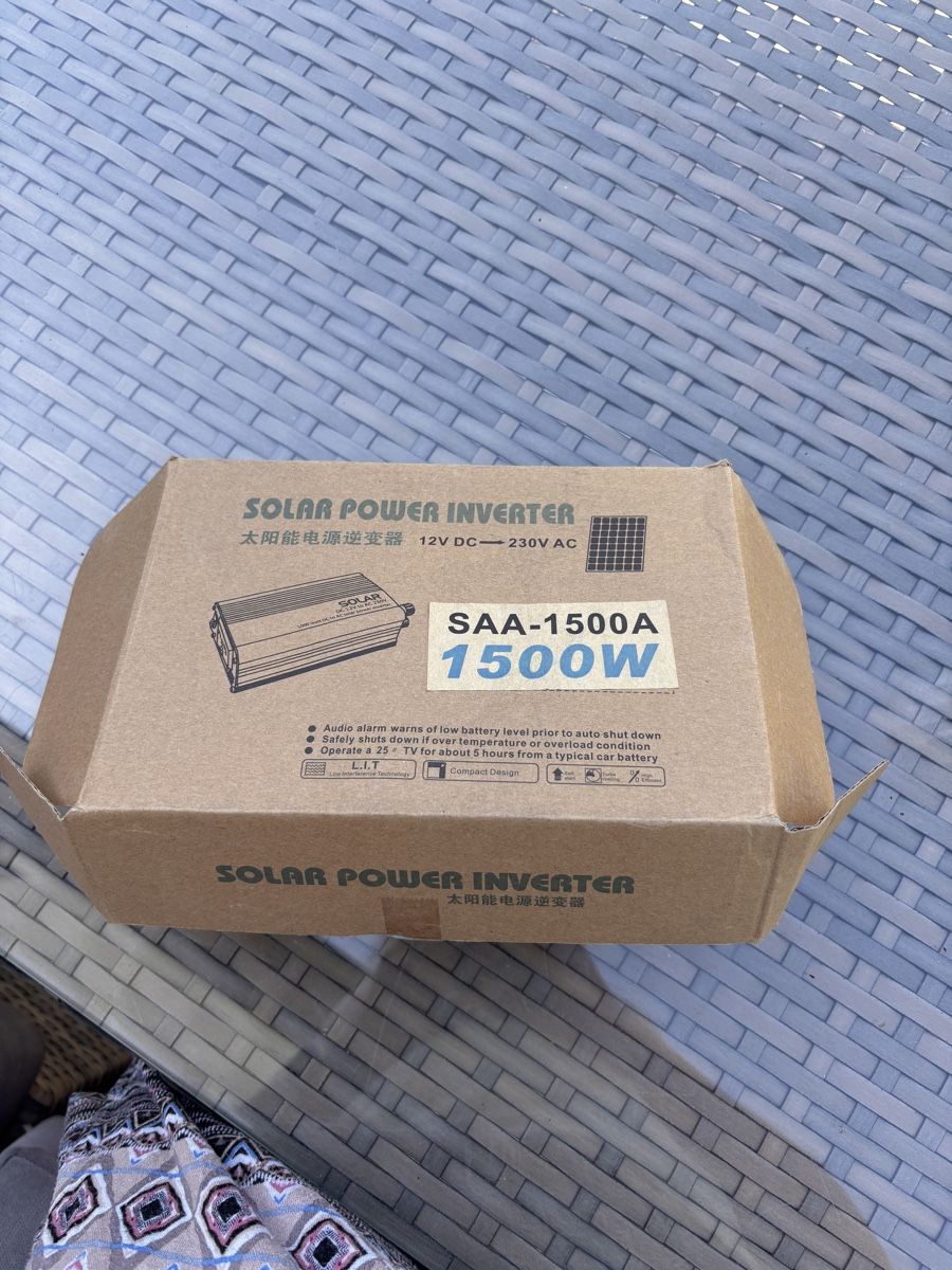 Inverter: Solar Power Inverter 1500W – Nuovo e nell'imballaggio originale da Portalban venduto da Jornsbeatrice