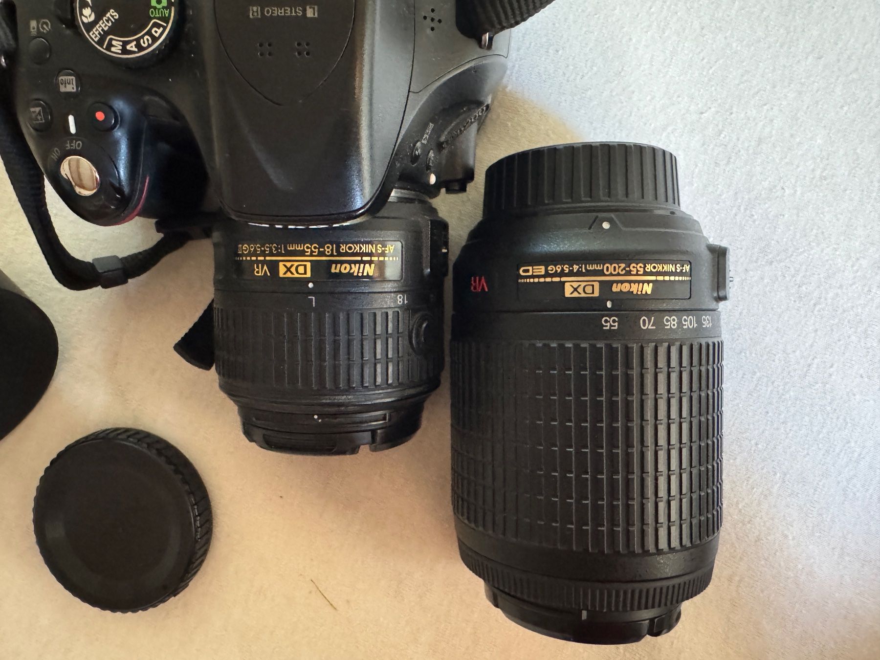 Nikon Kamera: Nikon Kamera inkl. zwei Objektiven – Gebraucht aus Chur von sin_9hnm 1