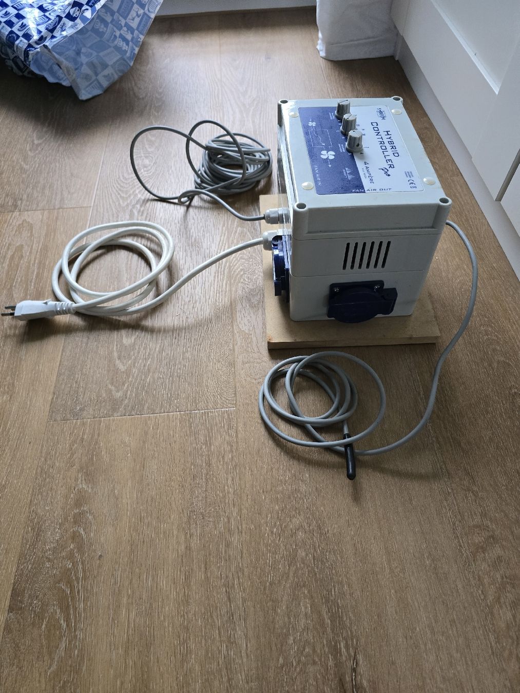 Autres: Smscom SMS Hybrid Controller 2 Amp PRO – D'occasion à Zug par nic_wlj8 2