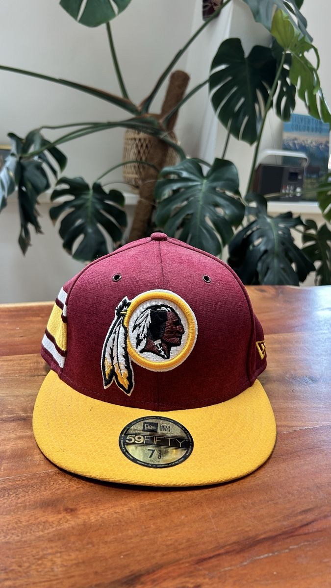 New Era Chapeaux, bonnets & casquettes: Washington Redskins NFL Snapback Cap – D'occasion à Basel par Tshabajuju