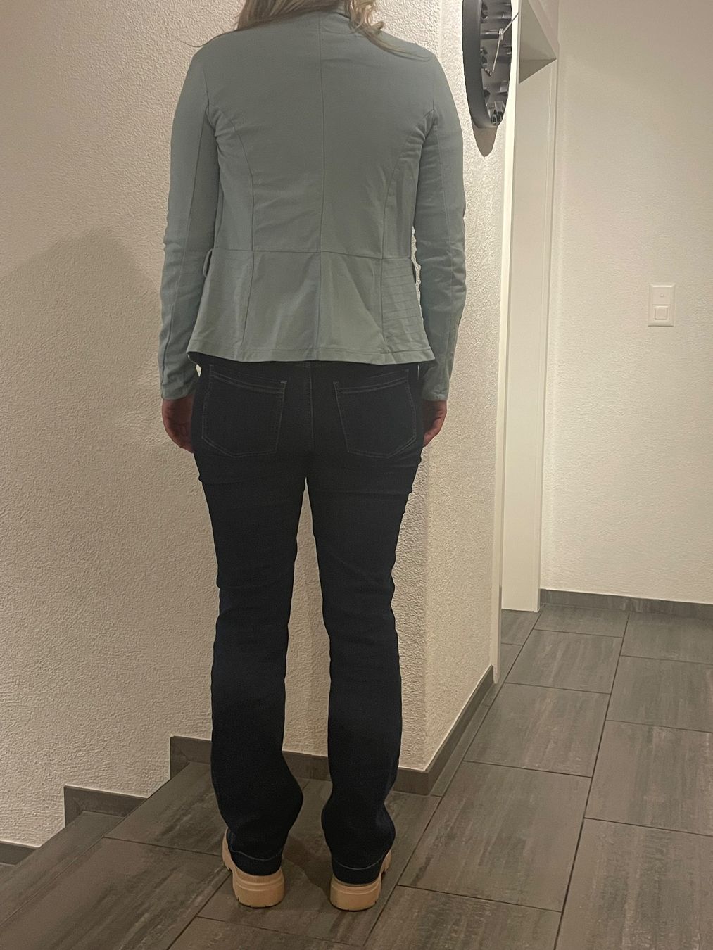 Giacche: Hellblauer/ türkis Blazer, Top Zustand, Gr. 36 – Usato da Immensee venduto da Tscharro 2