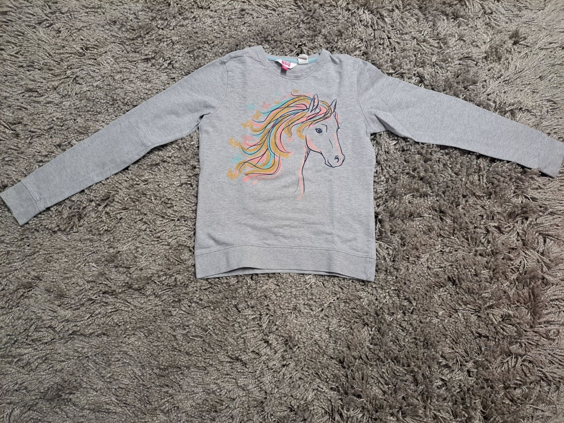 Pulls et sweat-shirts: Pullover Grösse 140 – D'occasion à Kaltbrunn par Nili133