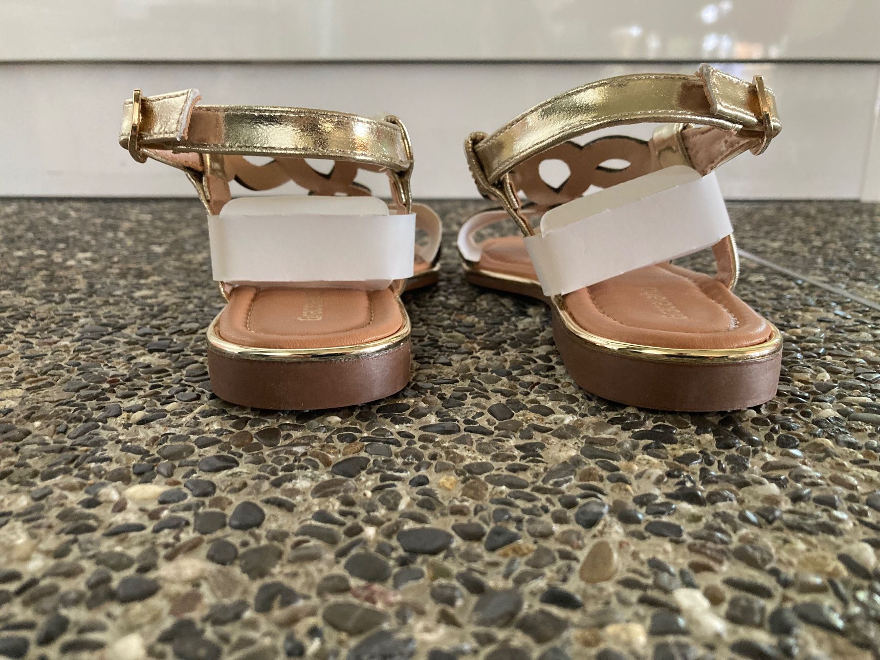 Scarpe per ragazze: Neue Sandalen Gold / Glitzer Gr. 35 – Nuovo e nell'imballaggio originale da Aetingen venduto da Nadinsky 3