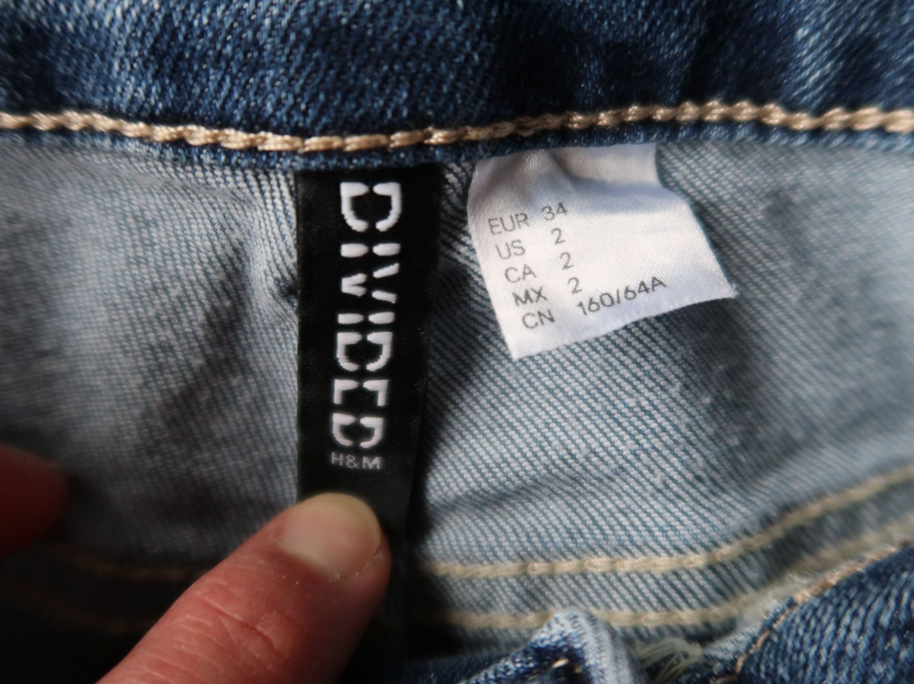 H&M Jeans: Jeans H&M, Grösse 34 – Usato da Wangen ZH venduto da Baltis01 1