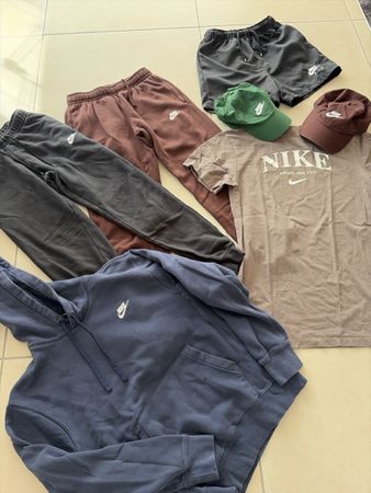 Nike XS