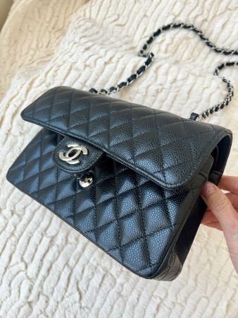 Chanel Flap Bag Small Schwarz Caviar Silber-Hardware wie neu