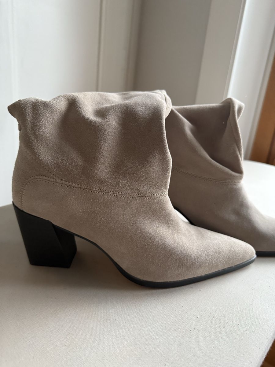 Zara Scarpe da donna: Zara suede boots - Size 40 - New - Never Worn – Nuovo (secondo la descrizione) da Genève venduto da jul_5xsn 7