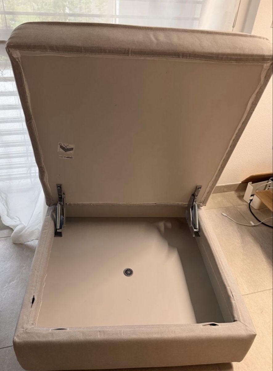 Ikea Tabourets: Polsterhocker beige/grau quadratisch – D'occasion à Siglistorf par demeyste 2