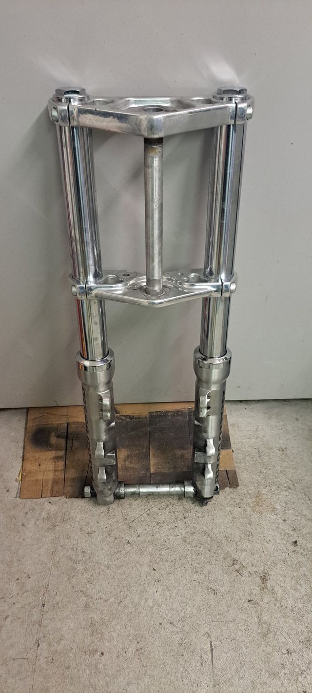 Fourchettes: Original V-Road Motorradgabel / Unfallfrei – D'occasion à Dübendorf par tom_88fj 2