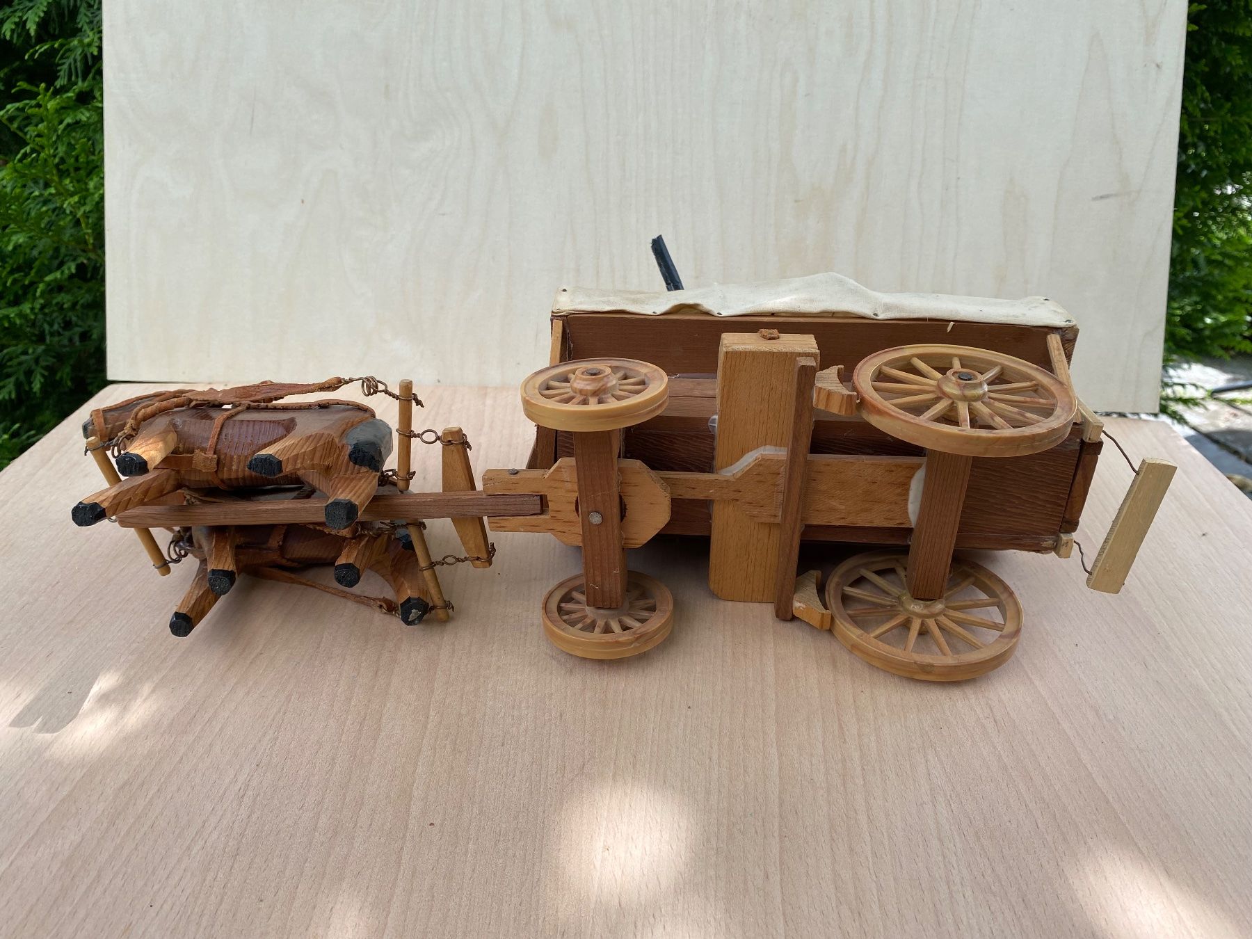 Kutschen: schöner Western Planwagen mit 2 Holzpferden – Gebraucht aus Feldbach von Olive1 8