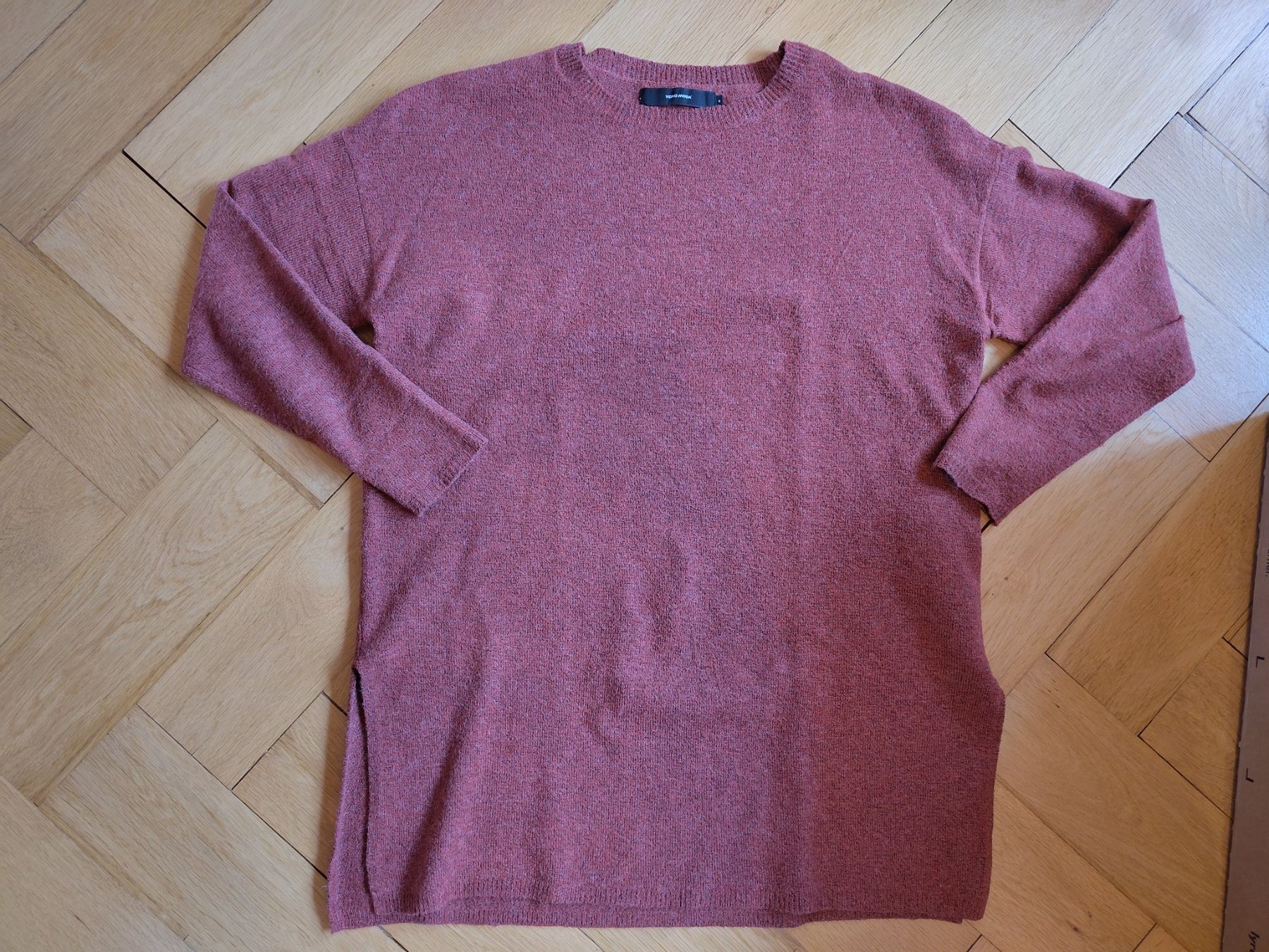 Pullover & Sweatshirts: Pullover – Gebraucht aus Bern von Linii