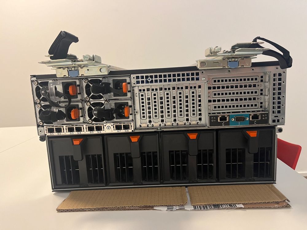 Dell PowerEdge VRTX Hyperconverged Server Hardware Kaufen auf Ricardo