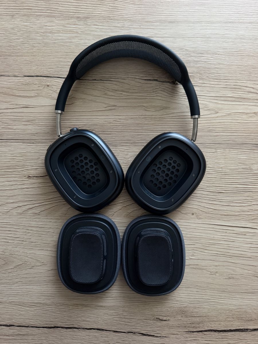 Apple Cuffie: AirPods Max (2024) mit Smart Case, Midnight – Nuovo (secondo la descrizione) da Adliswil venduto da Grd.092 2