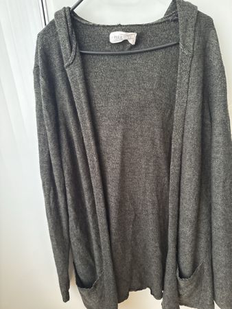 Pier One Strickjacke mit Kapuze, Grösse M