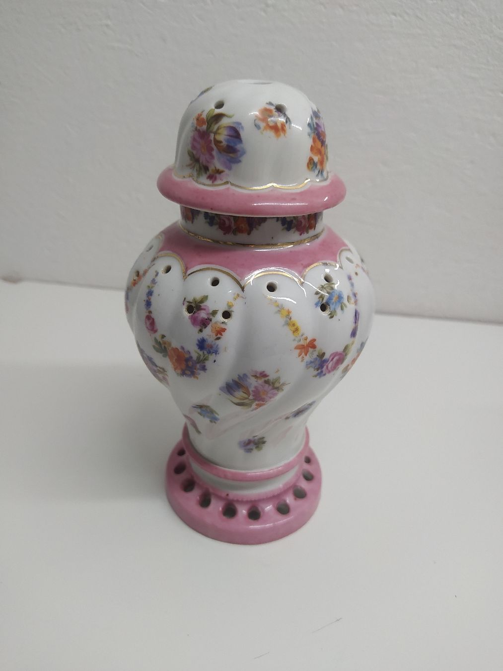 Tutte le decorazioni: Vintage Dekorativer Duftspender mit Deckel 18 cm – Usato da Möhlin venduto da mik_h72m 1