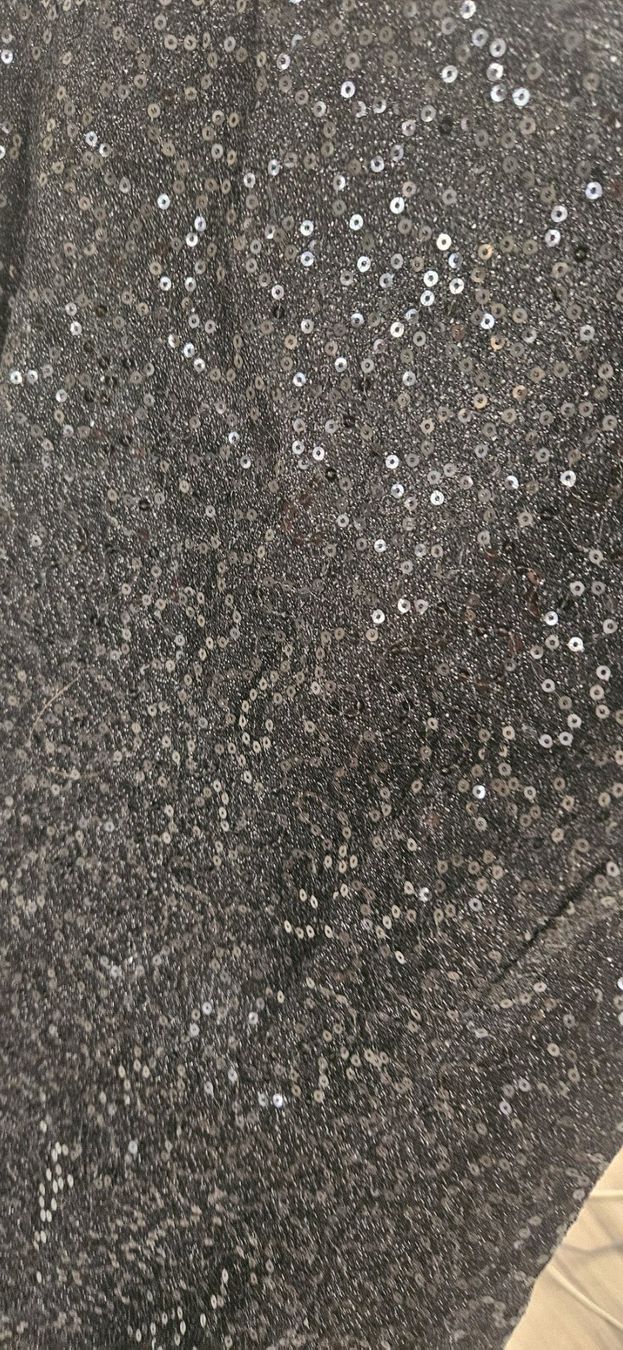 Only Robes: Robe sequin noir – D'occasion à Vétroz par MargauxLDG 2