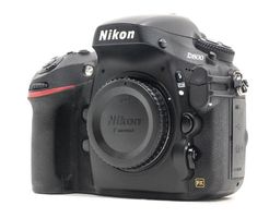 A vendre – Nikon D800 + 2 objectifs Nikkor GPS et chargeur