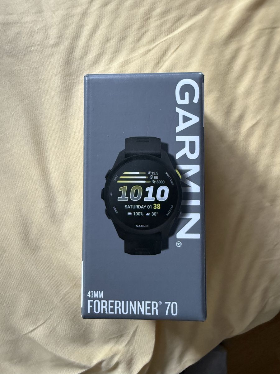 Garmin Smartwatch: Garmin Forerunner 70 43mm GPS Smartwatch Schwarz – Nuovo (secondo la descrizione) da Unterägeri venduto da Timo422662