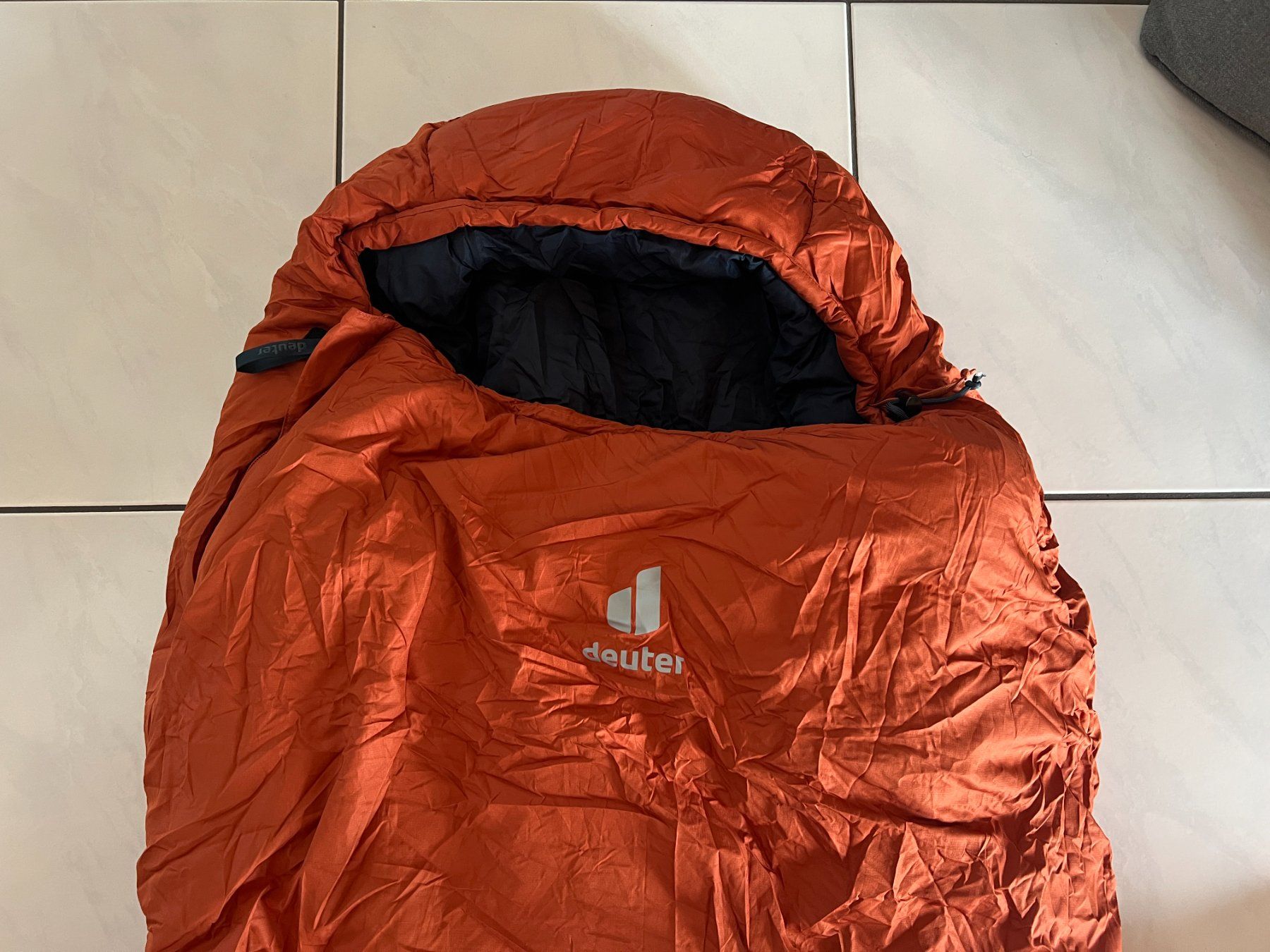 Deuter Schlafsäcke: Deuter Orbit -5° Kunstfaserschlafsack – Gebraucht aus Horn von timosidler